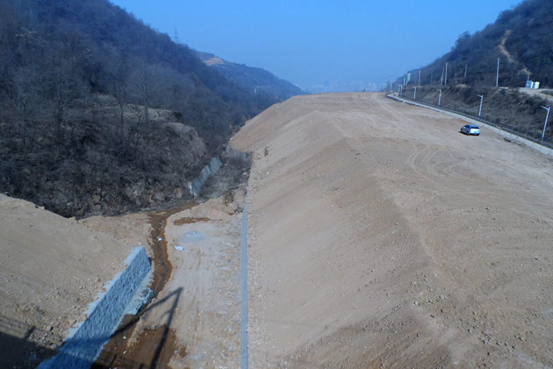 王家河隧道出口弃渣场