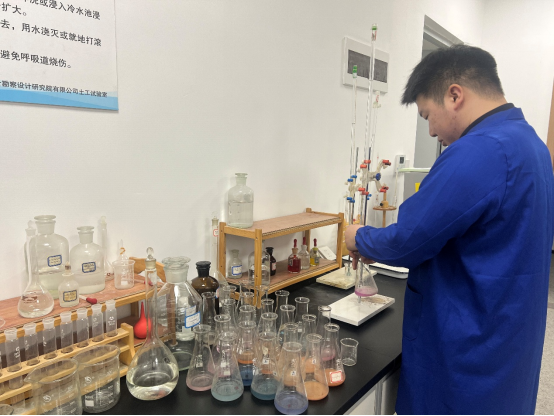 以比对促提升 以合作谋共赢 ——公司土工试验室与陕西有色西勘测试公司联合开展试验比对活动