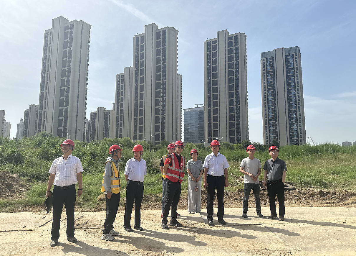 严查隐患堵漏洞 安全生产不松懈——公司领导带队开展星光里项目安全专项检查